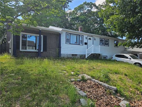 26 Fornelli St, West Warwick, RI, 02893-1805 | Card Image