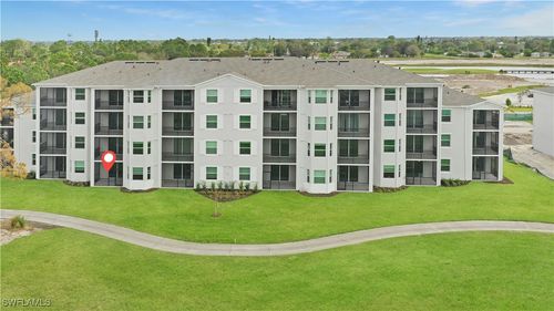 18461 Copperhead Ct N, LEHIGH ACRES, FL, 33936-7900 | Card Image