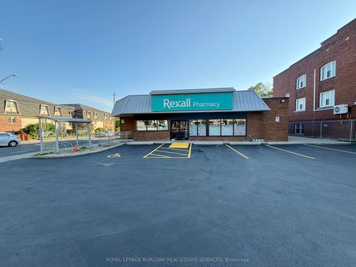 {{alt}} | Card Image