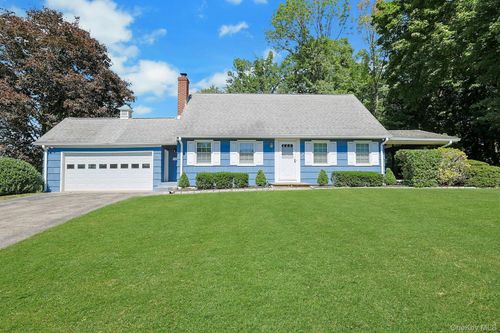 21 Elm Street E, Mount Pleasant, NY, 10595 | Card Image