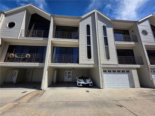 apt-e12-127 Highway 22 E, Madisonville, LA, 70447-9453 | Card Image