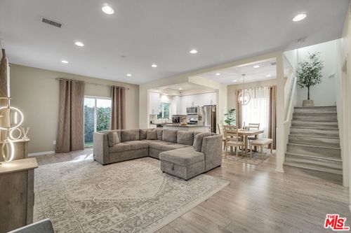 22755 Walnut Park Ln, Newhall, CA, 91321-1128 | Card Image