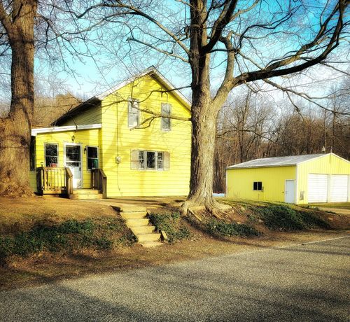 8503 Dixon Rd, Rives Junction, MI, 49277-9644 | Card Image