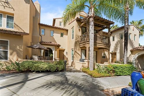 21386 Armilla, Huntington Beach, CA, 92648 | Card Image