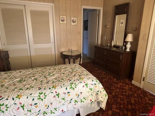 4 City Ter N, Newburgh, NY, 12550-3405 | Card Image