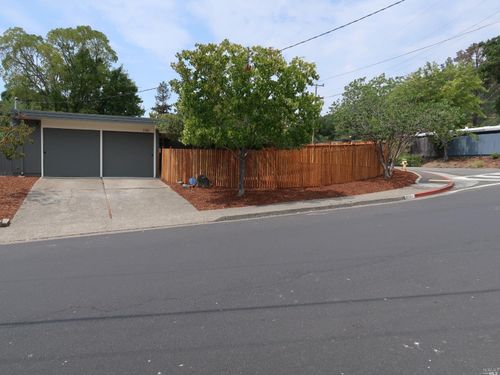2151 Elderberry Ln, San Rafael, CA, 94903-1256 | Card Image