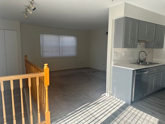 547 Vail Ct, Townhouse with 3 bedrooms, 1 bathrooms and 1 parking in Wheeling IL | Image 5