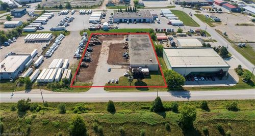 {{alt}} | Card Image