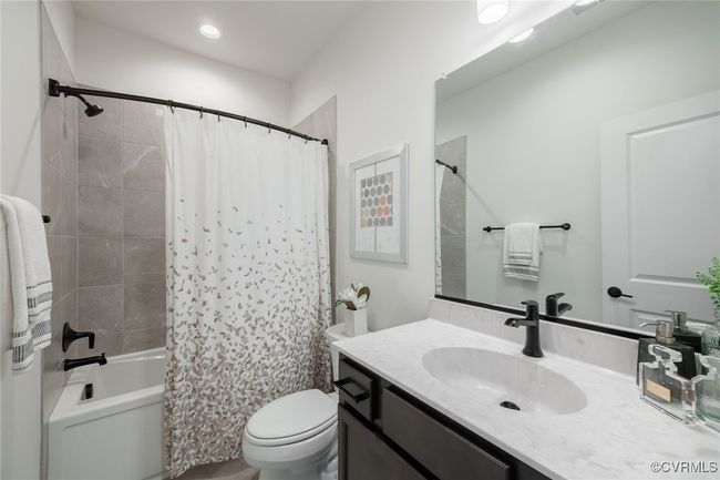 B - 2270 Libbie Lake West St, Condo with 3 bedrooms, 3 bathrooms and null parking in Richmond VA | Image 36