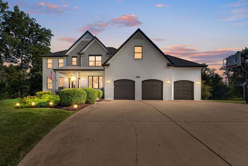 720 Saddle Rdg, Crystal Lake, IL, 60012-3608 | Card Image