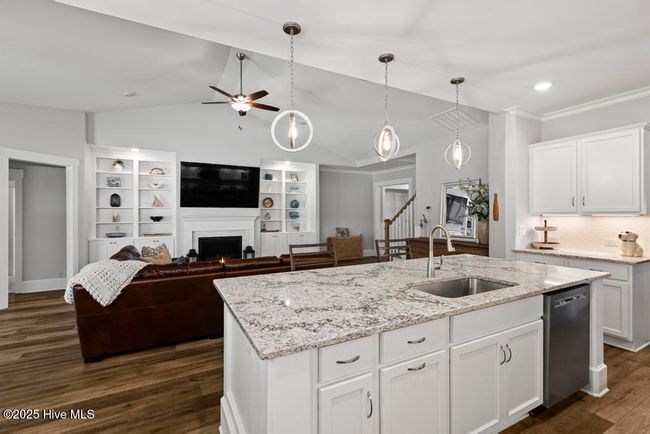 323 Lightning Bug Ln, House other with 3 bedrooms, 3 bathrooms and 2 parking in Holly Ridge NC | Image 25