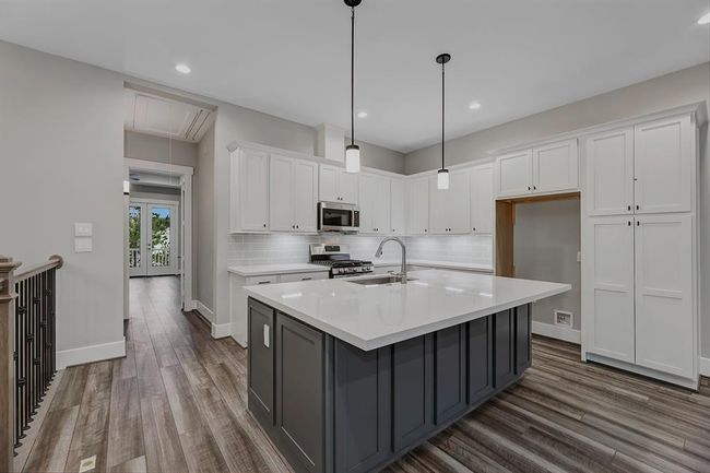 46 Dobbs View Ln, House other with 3 bedrooms, 3 bathrooms and 2 parking in Spring TX | Image 14