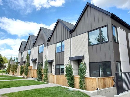 1426 23 Ave Nw, Calgary, AB, T2M1T8 | Card Image