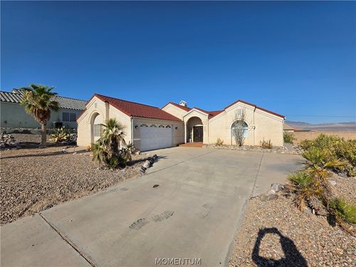 3949 King Rd, Bullhead City, AZ, 86442-8061 | Card Image