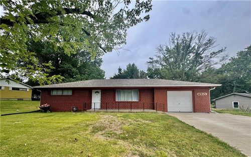 6515 Sears Dr, Kansas City, KS, 66102-1055 | Card Image