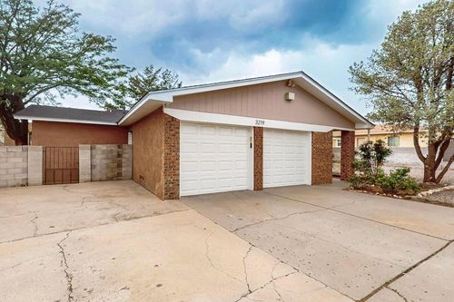 3219 June St Ne, Albuquerque, NM, 87111-5026 | Card Image