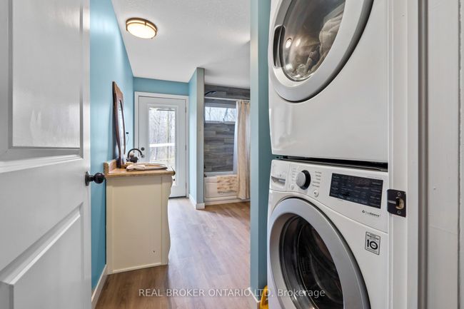 4196 Walkers Dr, House other with 3 bedrooms, 2 bathrooms and 6 parking in Glencoe ON | Image 41