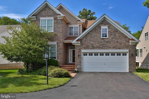 247 Kennedy Way, YARDLEY, PA, 19067-6470 | Card Image