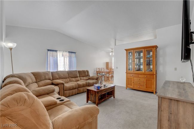 UNIT-201 - 8048 Astrology Ct, Condo with 3 bedrooms, 2 bathrooms and null parking in Las Vegas NV | Image 14