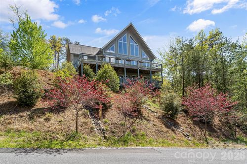 521 Waters Edge Dr, Nebo, NC, 28761-9425 | Card Image