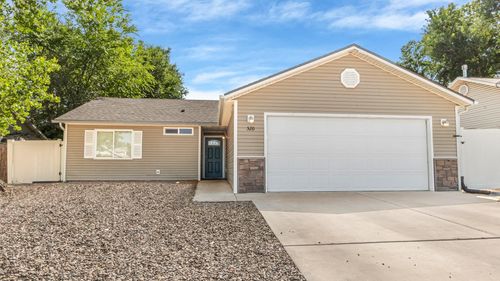520 Autumn Breeze Dr, Clifton, CO, 81520-6709 | Card Image