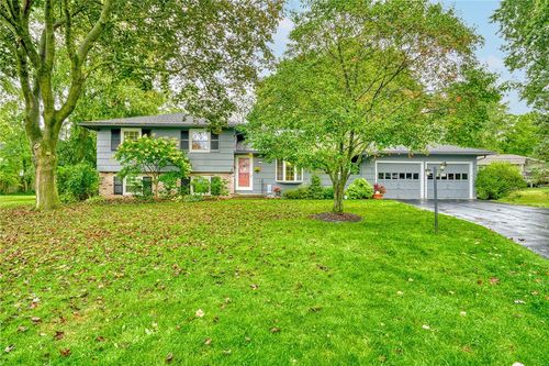 5 Sheridan Ct, Pittsford, NY, 14534-2223 | Card Image