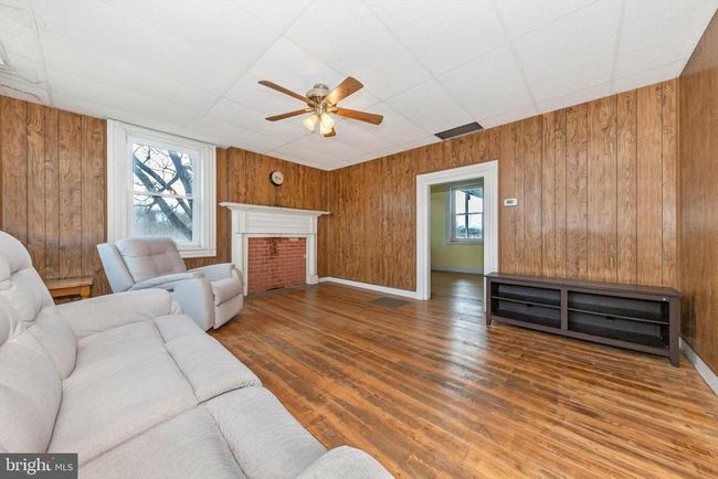 2820 Milt Summers Rd, Home with 4 bedrooms, 1 bathrooms and null parking in MIDDLETOWN MD | Image 13