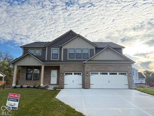 2423 Red Squirrel Way, Zionsville, IN, 46077-7032 | Card Image