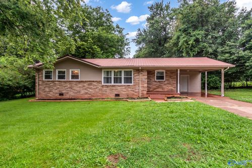 3121 Greenhill Dr Nw, Huntsville, AL, 35810-3354 | Card Image