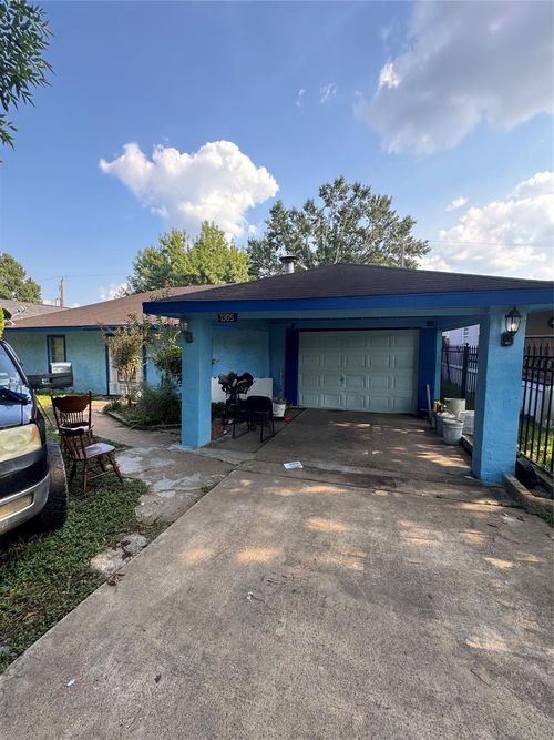 1305 Winchester Dr, Richmond, TX, 77469-1666 | Card Image