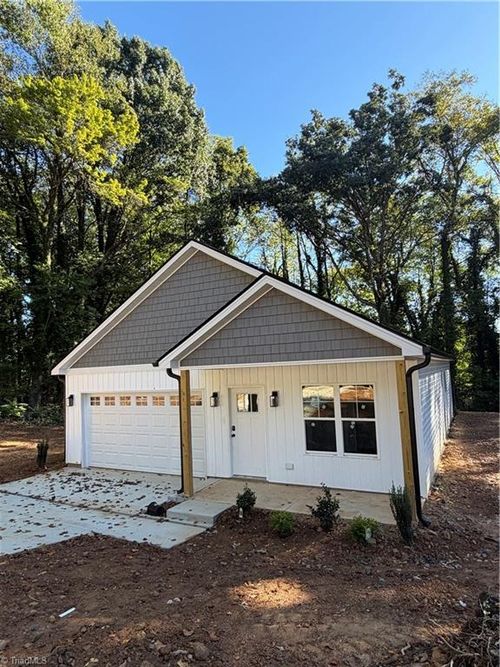 4625 Andrews Drive, Winston Salem, NC, 27106 | Card Image