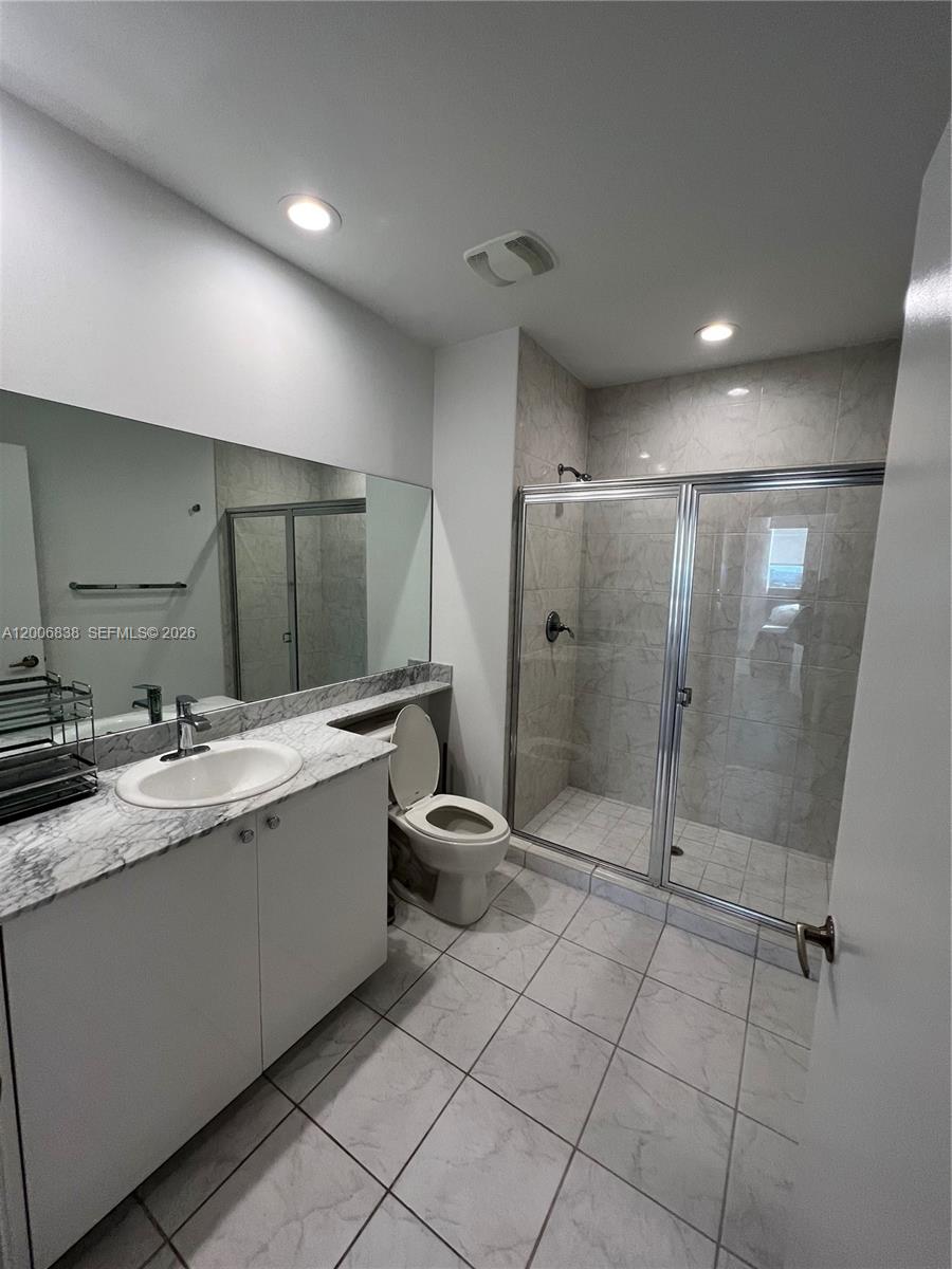 Residential in Aventura 5