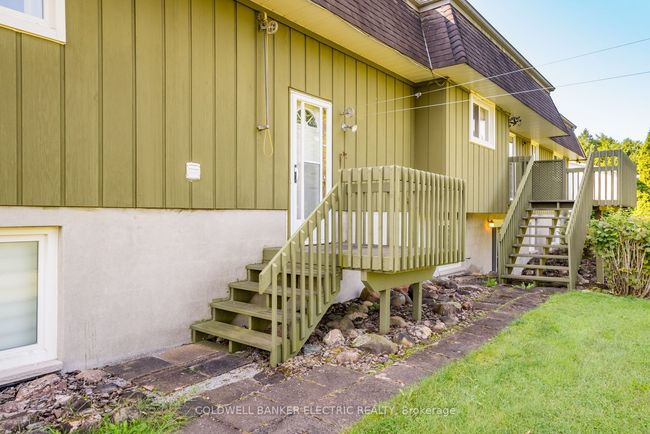 2534 Sherbrooke St W, House other with 3 bedrooms, 3 bathrooms and 4 parking in Cavan Monaghan ON | Image 37