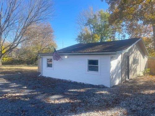 519 Mobley St, Logansport, IN, 46947-1438 | Card Image