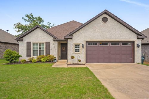 9224 Meadow Gardens Cir, Sherwood, AR, 72120-2498 | Card Image