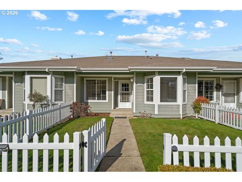 1826 Armadale Ave, Hood River, OR, 97031-1201 | Card Image