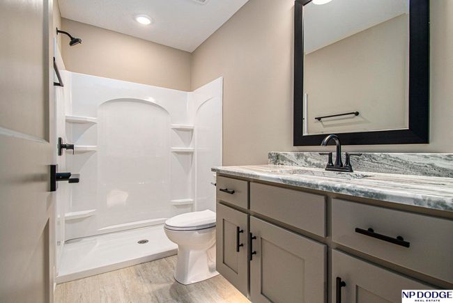 3301 S 212 Th St, House other with 4 bedrooms, 4 bathrooms and 3 parking in Elkhorn NE | Image 29