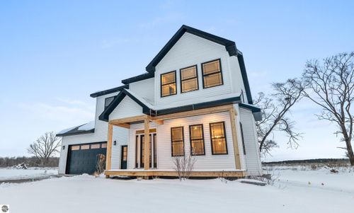 1200 Magnolia Drive, Traverse City, MI, 49696 | Card Image