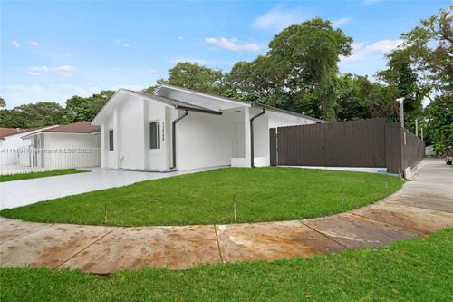 12068 Sw 210th St, MIAMI, FL, 33177-5357 | Card Image