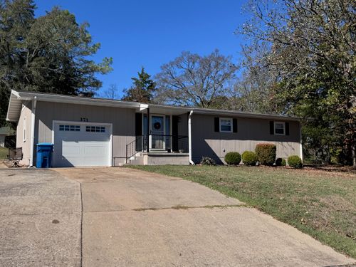 371 Greenbrier Drive, Hollister, MO, 65672 | Card Image