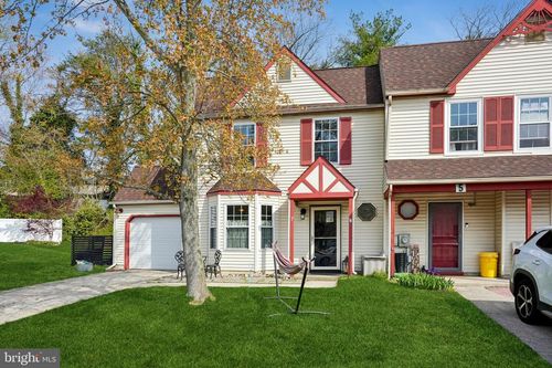 7 Summit Ct, CLEMENTON, NJ, 08021-5808 | Card Image