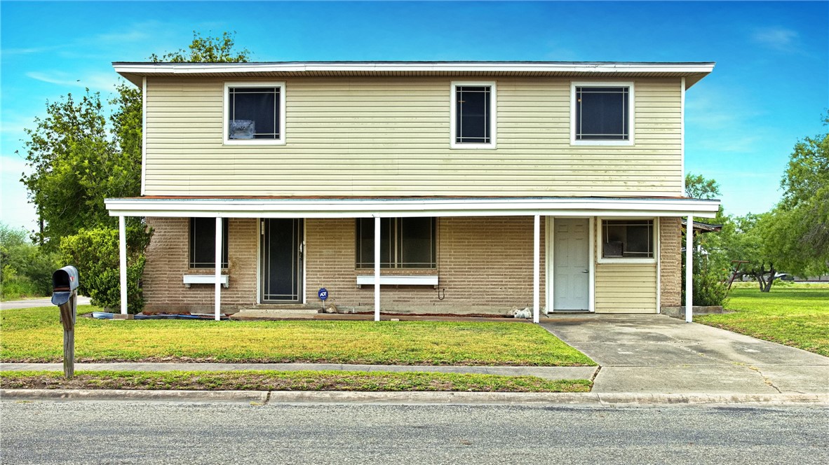 Lamplite Ln, Sinton, TX 78387