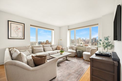 20c-1280 5th Ave, New York, NY, 10029-7815 | Card Image