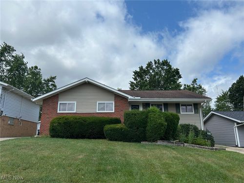 7030 Lyle Ave, Parma, OH, 44134-4937 | Card Image