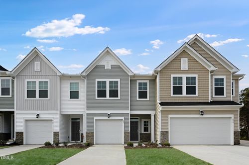 445 Venetian Dr, Sanford, NC, 27332-6292 | Card Image