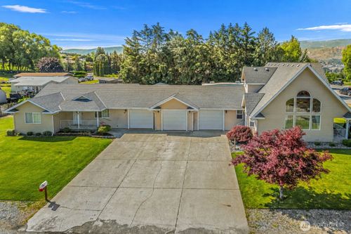 42 Hadley Street Nw, East Wenatchee, WA, 98802 | Card Image