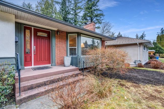 2887 Woodland Street, House other with 4 bedrooms, 1 bathrooms and 4 parking in Abbotsford BC | Image 1