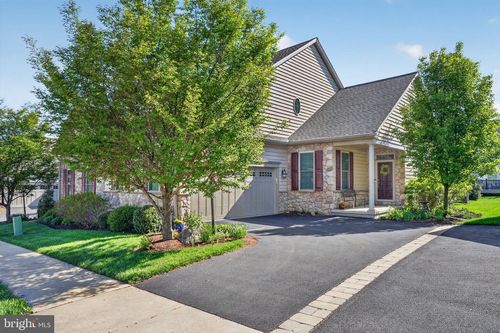 225 Honeycroft Blvd, COCHRANVILLE, PA, 19330-1002 | Card Image