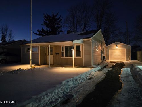 1062 Vincent St, Findlay, OH, 45840-5551 | Card Image