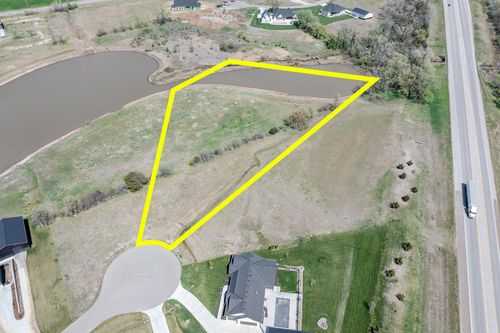 11750 W Cherese Cir, Wichita, KS, 67215-2509 | Card Image